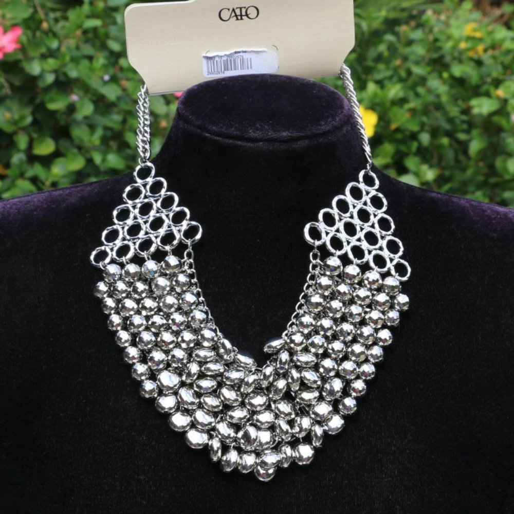 Chunky Boho Bib Silvertone Statement Necklace Wow! NWT